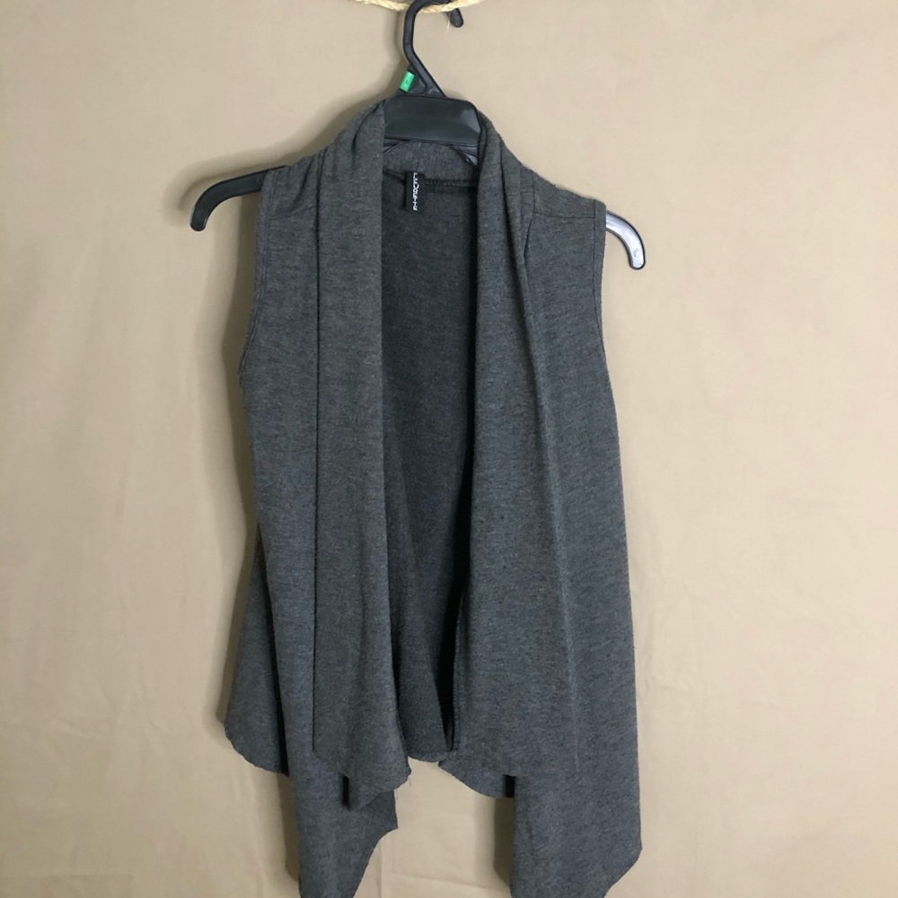 Grey sleeveless sweater